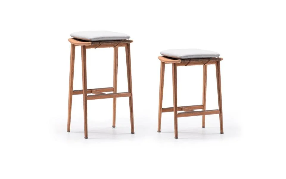 Ghế ngoài trời gỗ teak nguyên khối, lưng đan sợi bện M8-I391