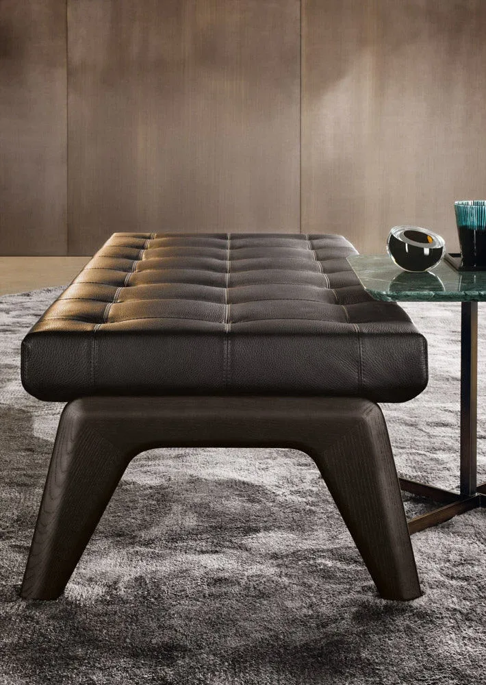 Ghế bench bọc nệm chần ô vuông chân gỗ tần bì M8-I023