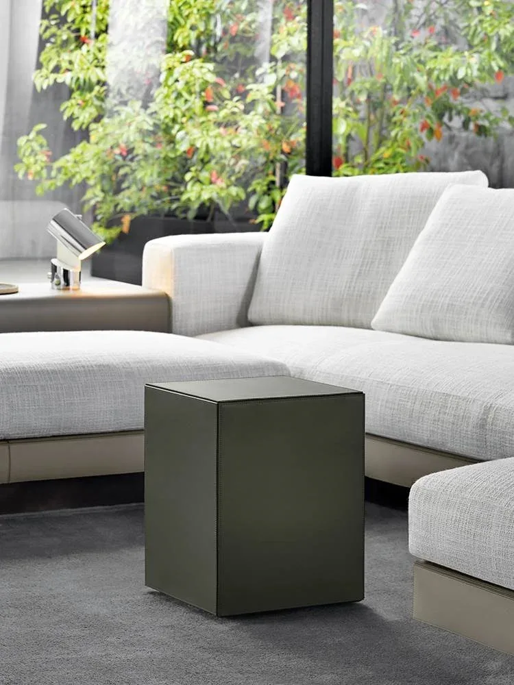 Khối ghế đôn bọc da yên ngựa viền chỉ nổi M8-I043