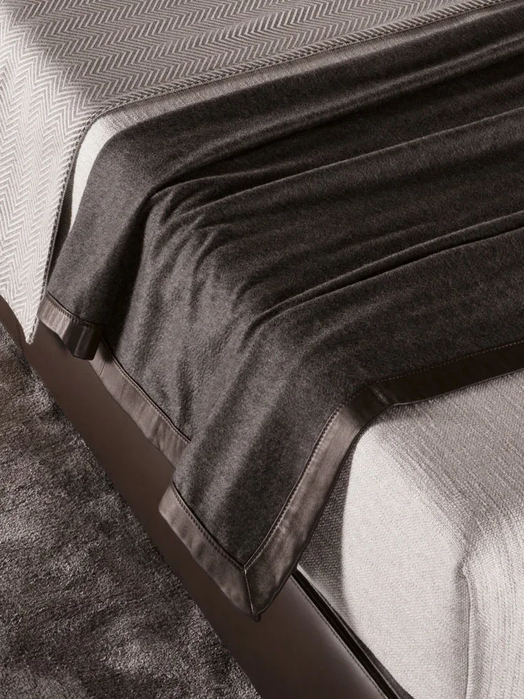 Chăn ga gối cao cấp cashmere nguyên chất viền da găng M8-I160