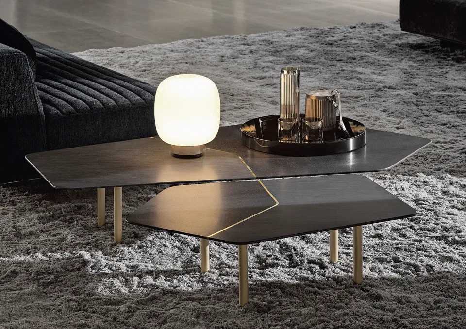Bàn trà mặt đá granite ghép hình chân đồng thau M8-I246